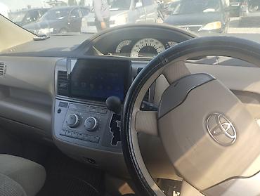 водный банан: Toyota Raum: 2004 г., Минивэн — 6