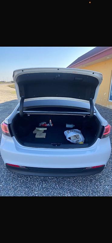 Hyundai: Hyundai Sonata: 2 l | 2017 il Sedan — 7