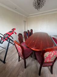 офисные мебели: Конок бөлмөсү үчүн үстөл жана отургуч, Колдонулган, түсү - Күрөң