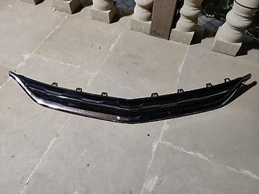 barmaqliqlar: Chevrolet Malibu üst radiator barmaqlığı — 2