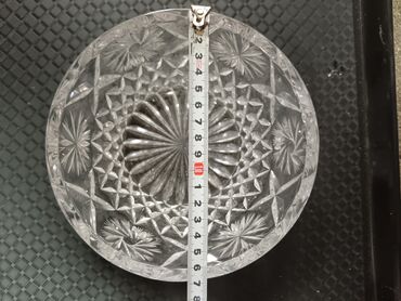 Konfet qabları: Kvars/şüşə kəsim naxışlı qab dəsti - 2 ədəd şəffaf kəsim naxışlı qab — 2