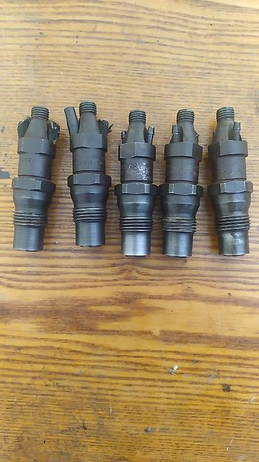 Другие детали для мотора: Запчасти для дизельного двигателя (комплект): - Головка блока с двумя — 4