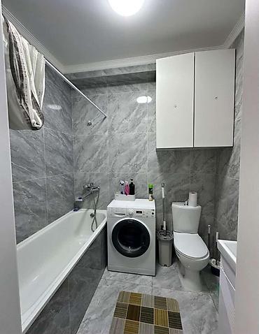 studio apartment: 1‑комнатная квартира с современным ремонтом и мебелью. - Спальня с — 2