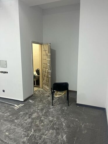 аренда помещения под маникюрный салон: Помещение сдаю