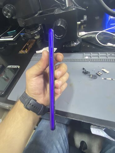 Redmi: Redmi 9, 4 GB, Barmaq izi, Sensor
