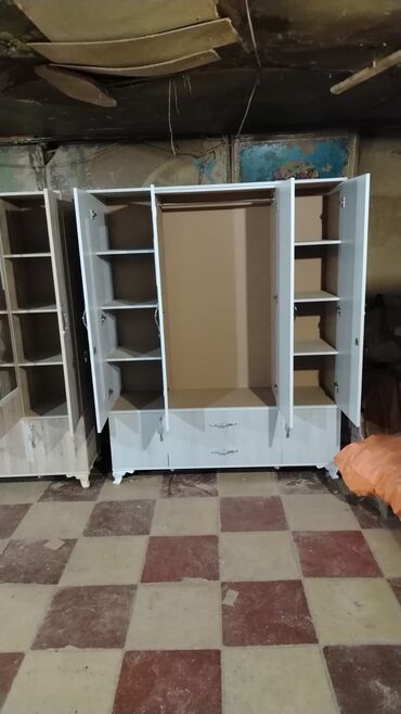 Dolablar: Yeni, 4 qapılı Düz dolab, Dolab-asılqan — 5