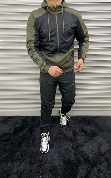 Trenerke: M - 3xl
Scuba
4000 din — 13