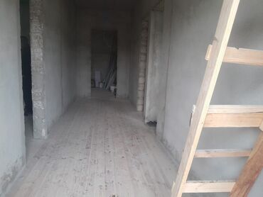 Həyət evləri və villaların satışı: 4 otaqlı, 120 kv. m, Təmirsiz — 4