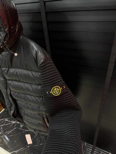 Zimske jakne: NOVI MODELI 
s.m.l.xl.xxl
11000din — 3