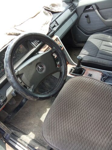 Mercedes-Benz: Mercedes-Benz W124 в кузове универсал. матор коробка жакшы.обмен