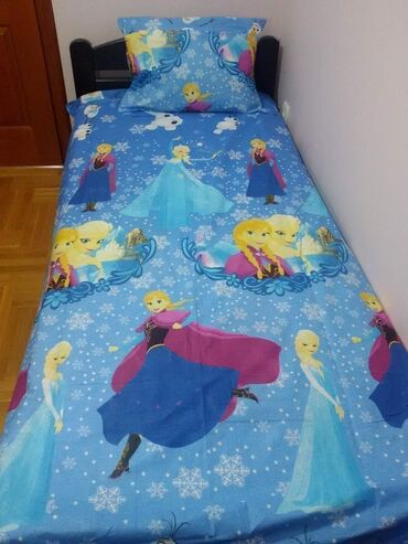 Ostale dečije stvari: Cena 2100 din Pamucna posteljina 100 % pamuk/sifon Sadrzaj seta: - — 8