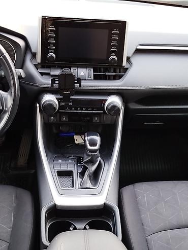 спидометр: Toyota RAV4 salonu və paneli - Model: Toyota RAV4 (son nəsil interyer — 8