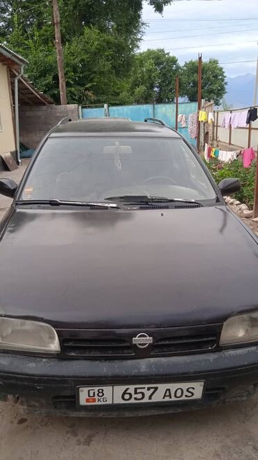 маленький автомобиль: Nissan Primera: 1991 г., 1.6 л, Механика, Бензин, Универсал