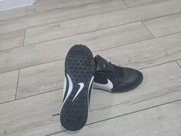 футбольный бутсы: Мужские кроссовки, 41, Nike, Новый, цвет - Черный, Самовывоз