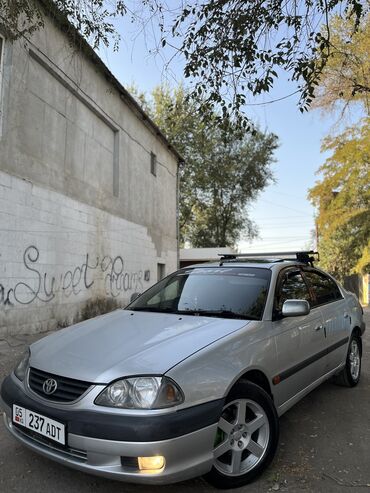 продаю после дтп: Toyota Avensis: 2001 г., 1.8 л, Автомат, Бензин, Седан
