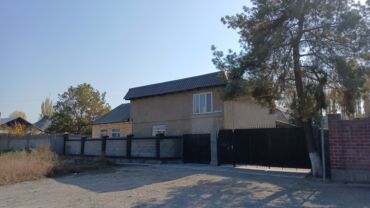 домик в горах: Дом, 115 м², 7 комнат, Собственник, Косметический ремонт