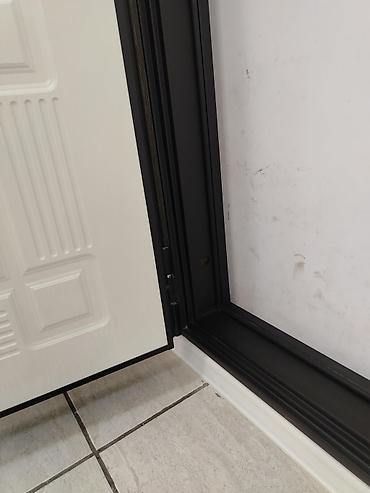 seyf qaplar: B-54 (qızılı) Kateqoriya: Seyf qapıları Ölçü: 96x205 Zavod: Pravila — 8