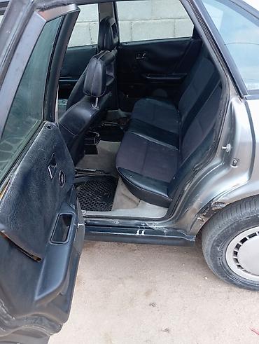 Audi: Audi 80: 1990 г., 1.8 л, Ручные, Бензин, Седан — 8