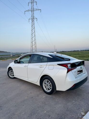 prius: Toyota Prius: 2019 г., 1.8 л, Гибрид, Седан