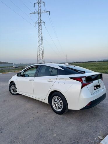 таета карина: Toyota Prius: 2019 г., 1.8 л, Гибрид, Седан