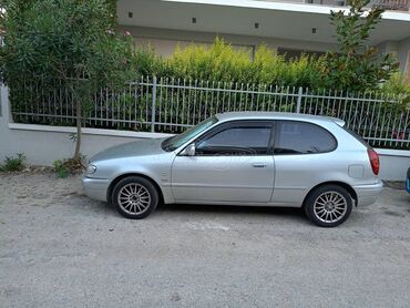 Toyota: Toyota Corolla: 1.4 l. | 2002 έ. Χάτσμπακ — 9
