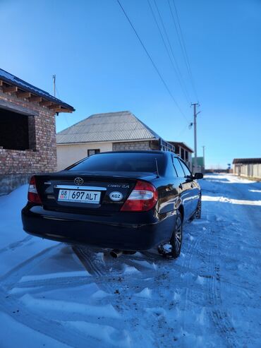 Toyota: Toyota Camry: 2004 г., 2.4 л, Механика, Бензин, Седан