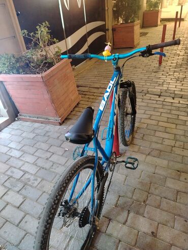 Şəhər velosipedləri: Şəhər velosipedi 26", sürətlərin sayı: 1 — 5