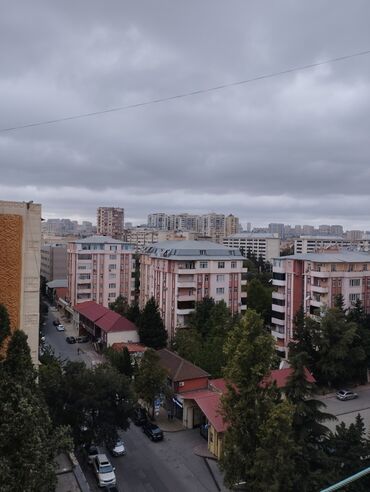 продажа недвижимости без посредников: Bakı, 8-ci mikrorayon, 2 otaqlı, Köhnə tikili, m. Azadlıq Prospekti, 58 kv. m