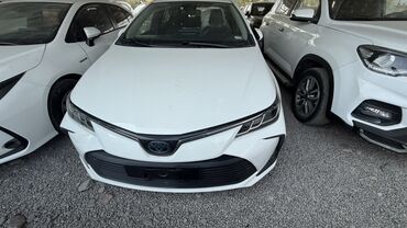 авто с армянскими номерами: Toyota Corolla: 2019 г., 1.8 л, Вариатор, Гибрид, Седан