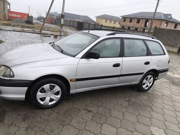 Toyota: Toyota Avensis: 2000 г., 2 л, Механика, Дизель, Универсал