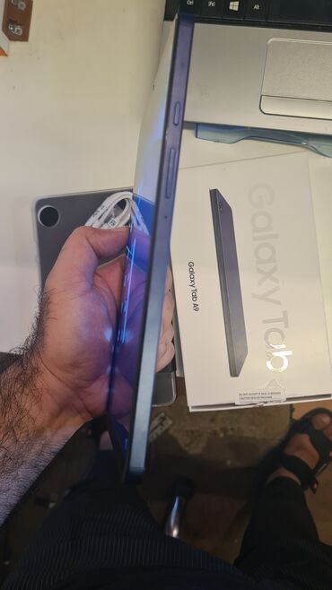 samsun galaxy tab 3 planset qiymeti: Tecili satilir Samsung Galaxy Tab A9 planşeti, nazik gövdəsi və parlaq