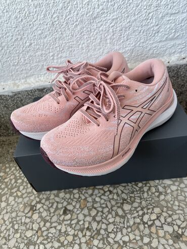 Sneakers & Athletic shoes: 37, color - Pink