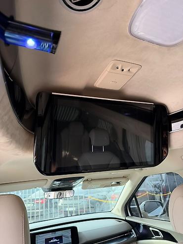 Kia: Kia Carnival: 2022 г., Минивэн — 22