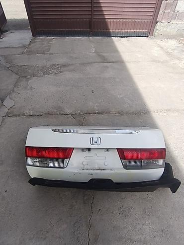 обвесы инспайр: Крышка багажника Honda (инспайр), белый цвет. Особенности: - — 2