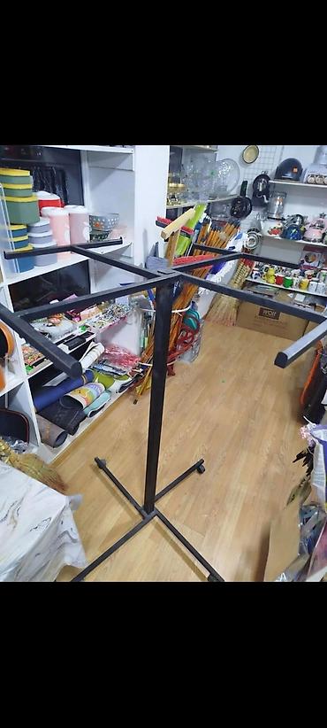 barter geyim: Paltar mağazası bağlandığı üçün vitrinlər satılır ucuz qiymətə — 3