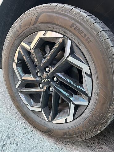aeolus e70: Продаю 4 шины без дисков .Летние шины Goodyear Assurance Finesse - — 1