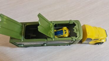 Oyuncaqlar: Hot Wheels mashonkalar satilir, hamisi originaldi. Biri 4 manatdir — 25