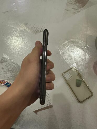 Apple iPhone: IPhone 11 Pro, Б/у, 256 ГБ, Space Gray, Чехол, 86 % — 4