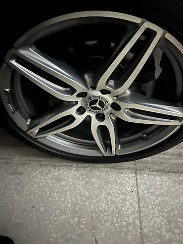 diski mercedes: Mercedes-Benz orijinal disklər və təkərlər (AMG dizaynı) 4 disk, 4 — 4