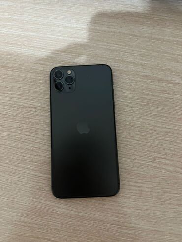 Apple iPhone: IPhone 11 Pro Max, Б/у, 64 ГБ, 81 %