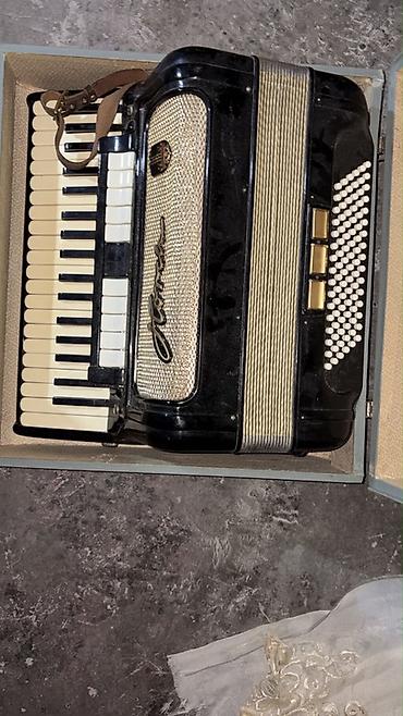 fender akustik gitar: Məhsul: Klassik “Hohner” akkordeon (piano klaviaturalı), orijinal sərt — 2