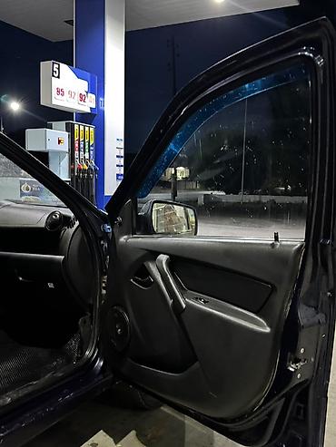 sprinter 4 4: ВАЗ (ЛАДА) Granta: 2012 г., 1.6 л, Механика, Бензин, Седан — 4