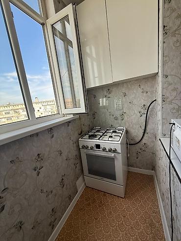 Продажа квартир: 3 комнаты, 60 м², 12 мкр 106 серия улучшенная, 9 этаж — 11