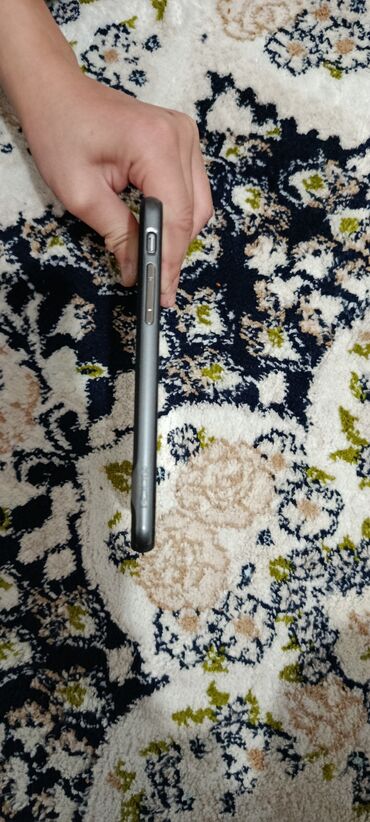 Apple iPhone: IPhone 6, Б/у, 32 ГБ, Серебристый, Зарядное устройство, Защитное стекло, Чехол, 100 % — 3