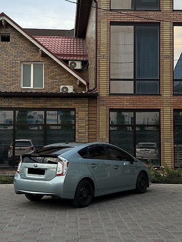 америк: Toyota Prius: 2012 г., 1.8 л, Вариатор, Гибрид, Хэтчбэк — 4