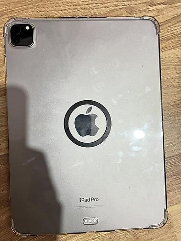 Планшеты: Планшет, Apple, 10" - 11", Б/у, Классический цвет - Серебристый — 2