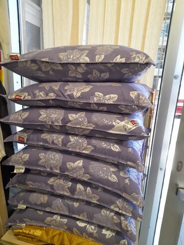 Balışlar, yastıqlar: Yuxu üçün Sadə Lələk, tük Yastıq