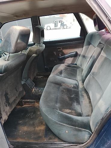 Audi: Audi 100: 1988 г., 1.8 л, Механика, Бензин, Седан — 9