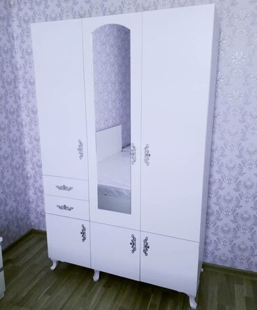 Dolablar: Yeni, Açılan, 3 qapılı Düz dolab, Dolab-asılqan, Azərbaycan — 11