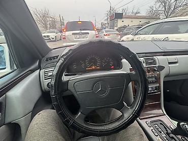 Mercedes-Benz: Mercedes-Benz E-Class: 1997 г., 4.2 л, Автомат, Бензин, Седан — 7